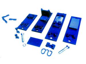 各種高錳鋼AT尖軌用高臺板滑床板、護(hù)軌墊板、彈條、扣件、螺栓等配件